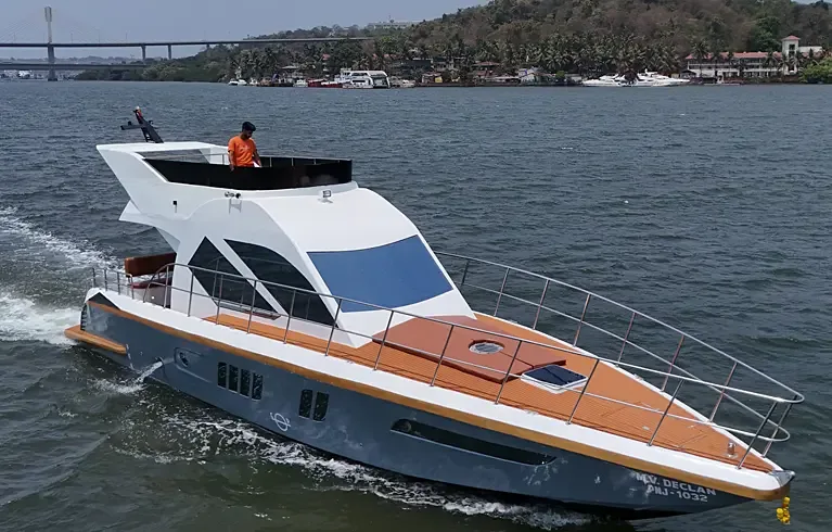 Aqua Declan yacht in Goa