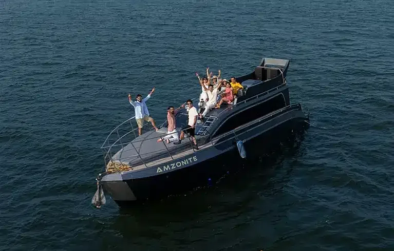 Private Yacht Rent In Goa Black Panther Amzonite 1