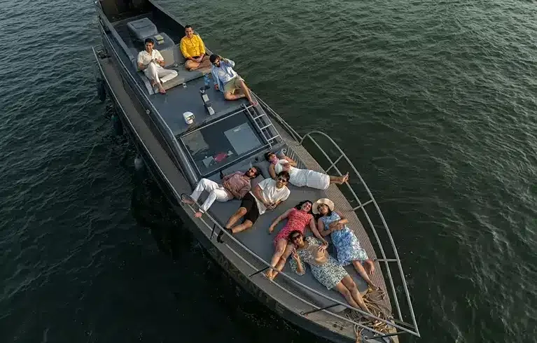 Rent Yacht In Goa Black Panther Amzonite 1