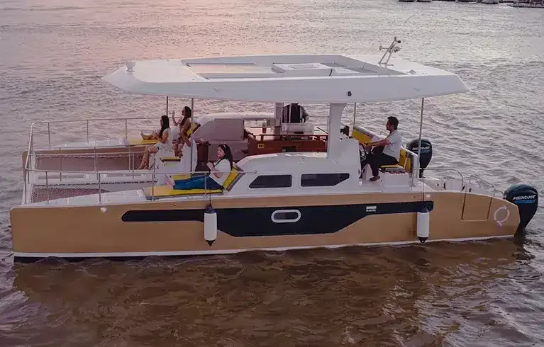 Nautica Catamaran