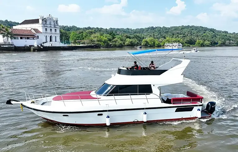 Pearl Harmony yacht exterior view