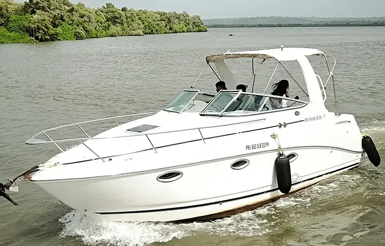 Sapphire Dream yacht in Goa
