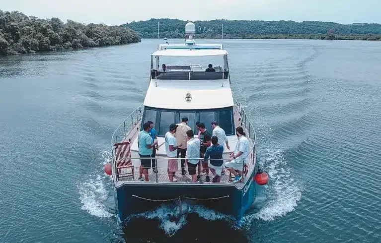 Tacho Catamaran