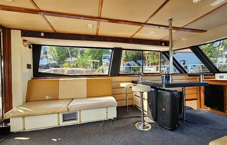 Tacho Catamaran