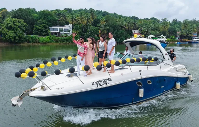 Velora Ray 330 yacht enjoy guest in goa with FastYachts Goa