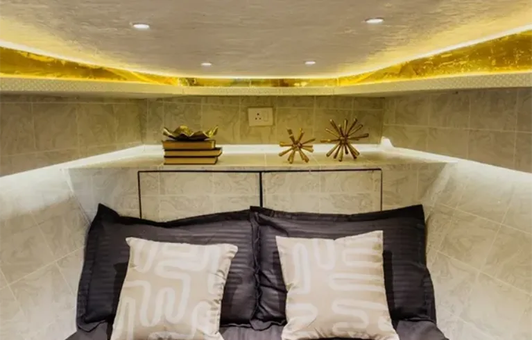 Yacht Rental Goa Black Panther Amzonite 2